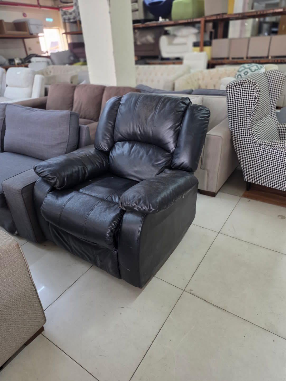 Single-Seat Recliner Chair 3