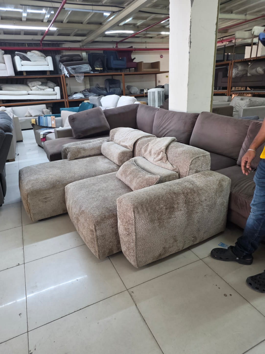 L-Shape Sectional Sofa with Chaise 2