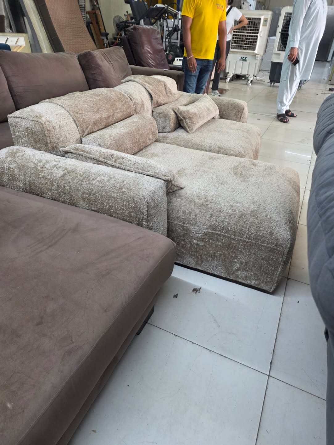 L-Shape Sectional Sofa with Chaise 3