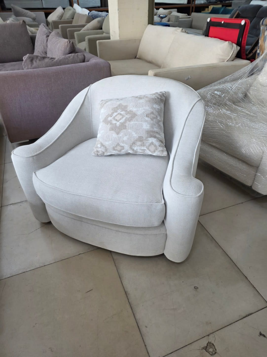 Round Accent Armchair