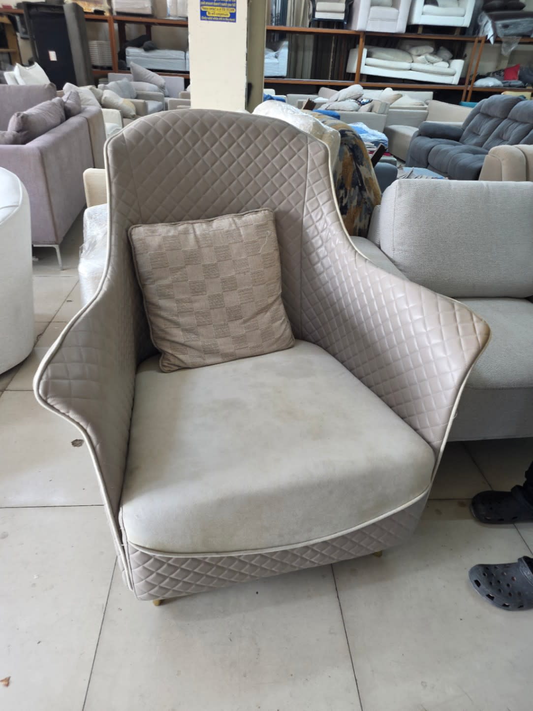 Quilted Wingback Accent Chair 3