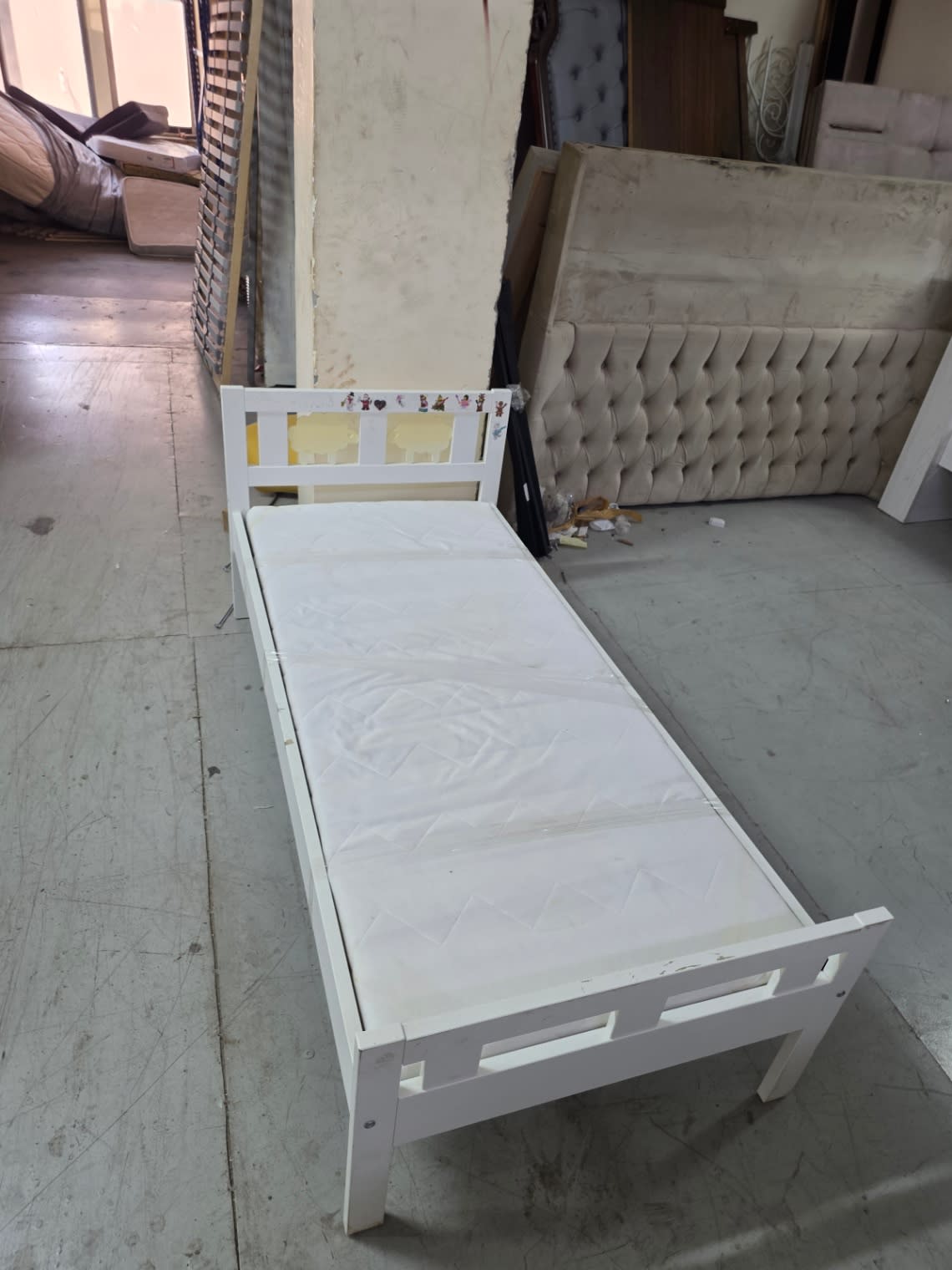 Kids Single Bed with Mattress 3