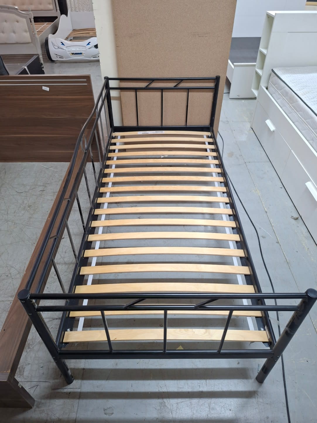 Single Metal Bed Frame with Wooden Slats, 90x200