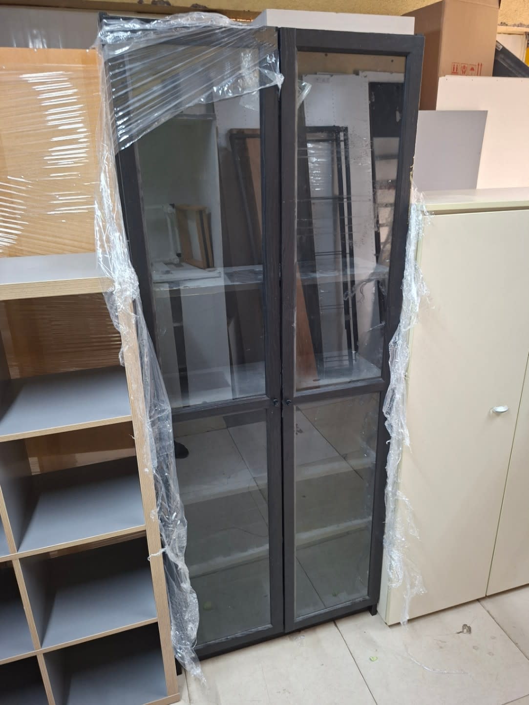 Glass-Door Display Cabinet 3