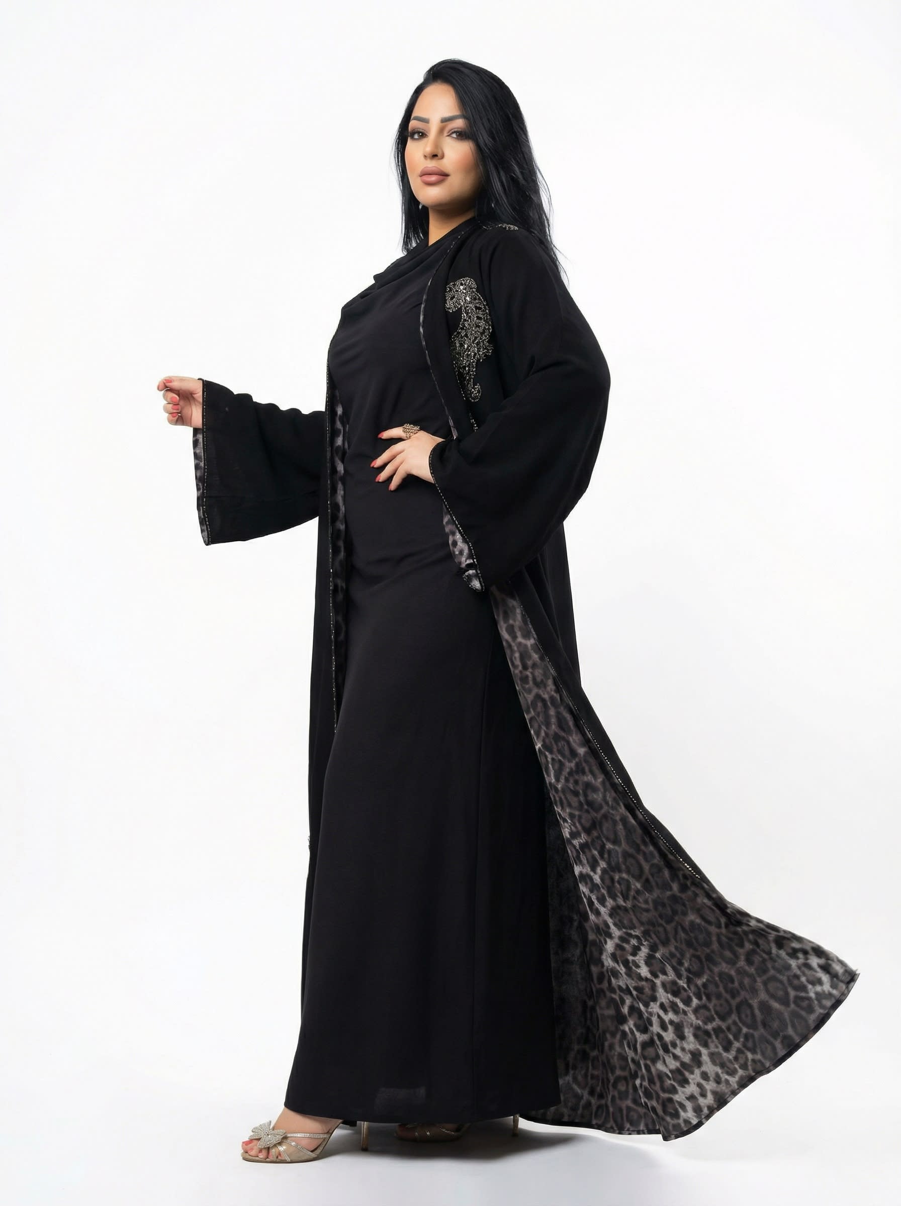 Panthera Noir Abaya