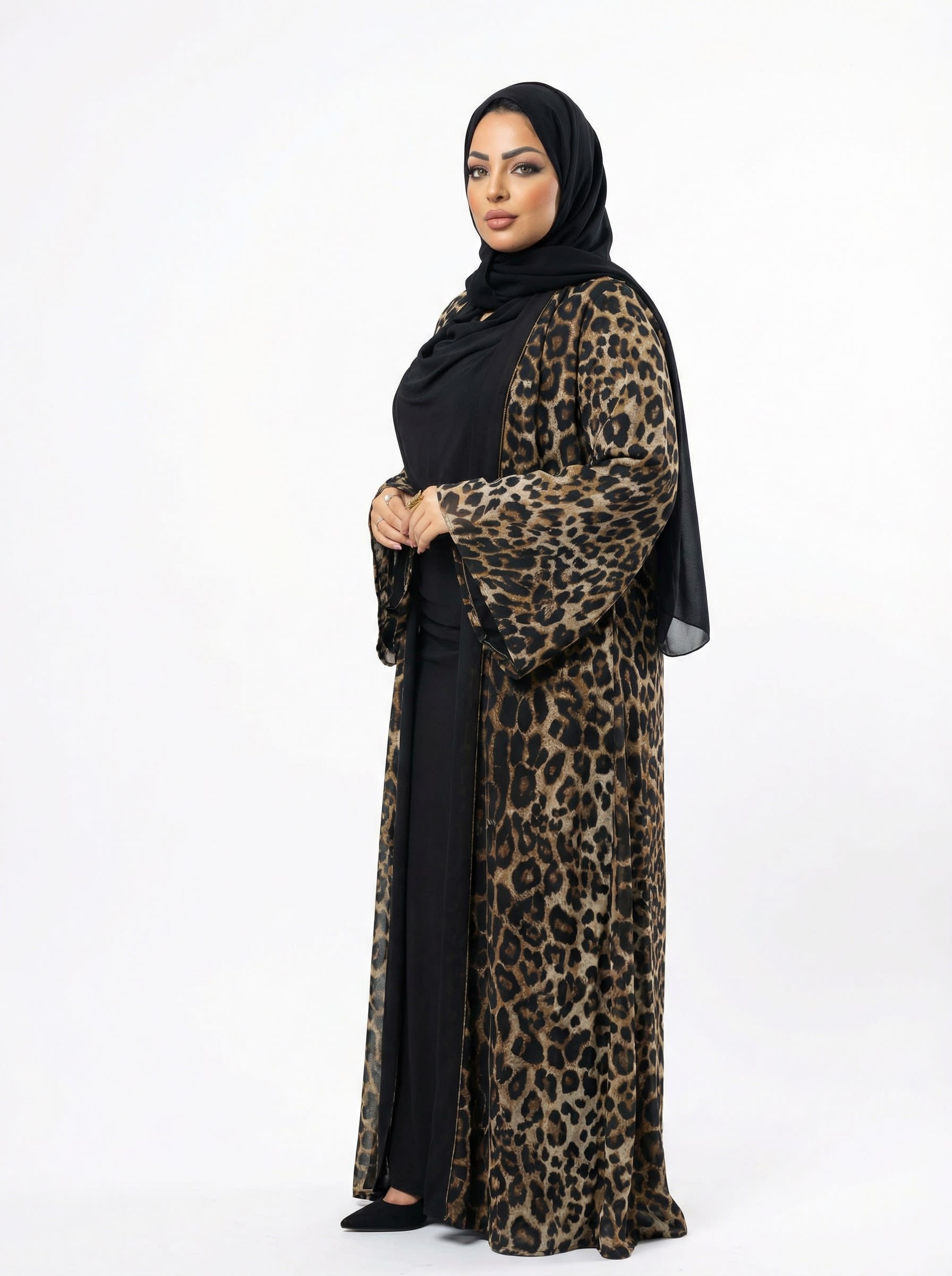 Savara Classic Leopard Abaya alternative view
