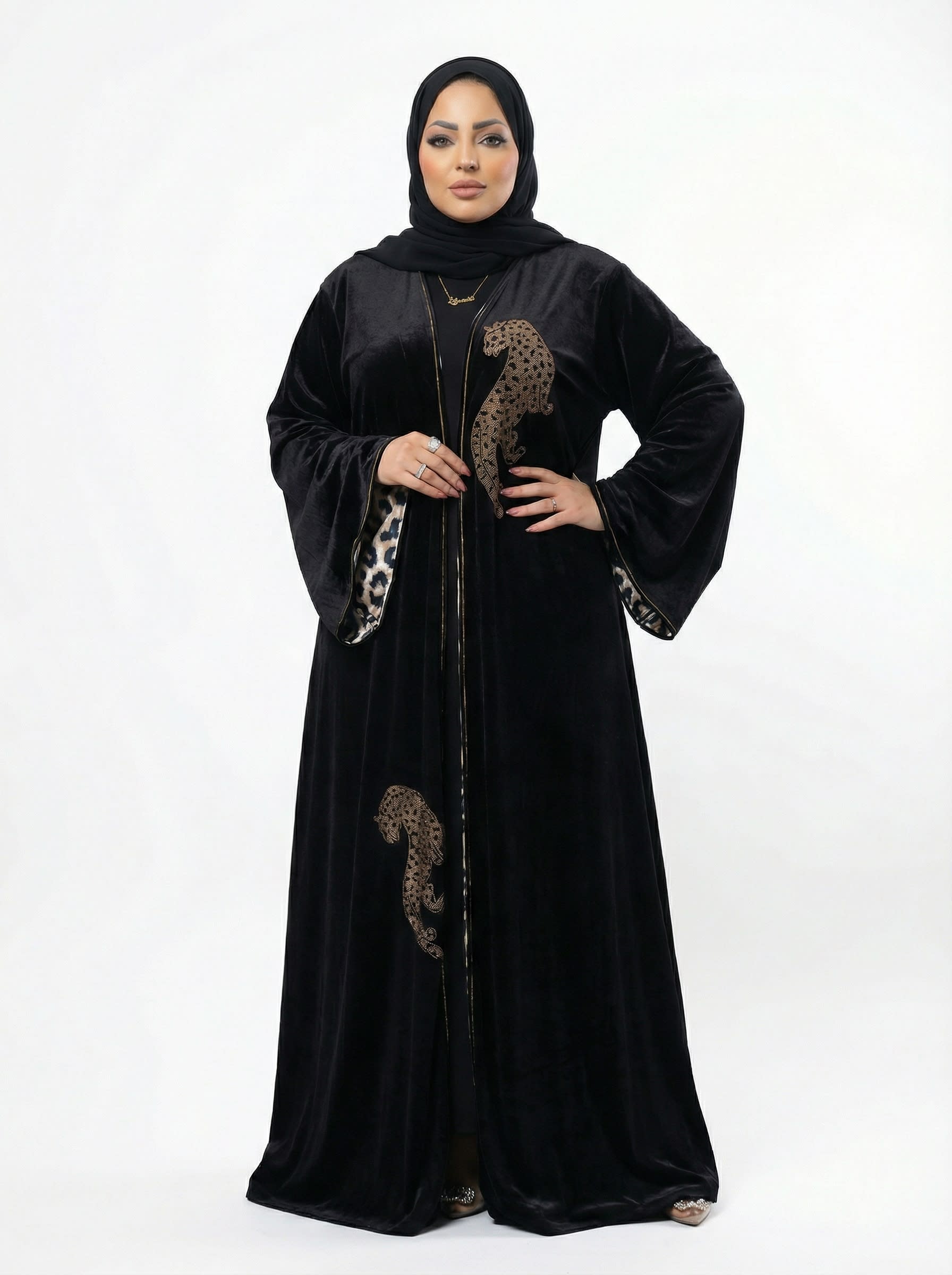 Panthera Gold Noir Abaya