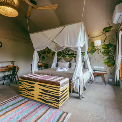 The Canopy Junior Suite luxury safari room at Limban Resort