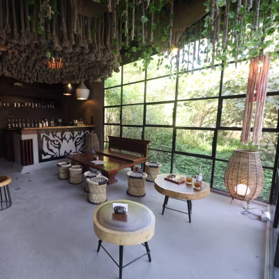 Dining atmosphere