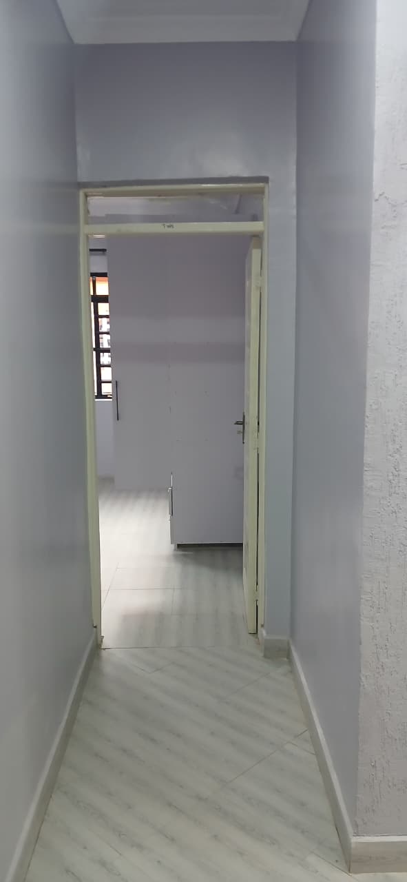 KENYATTA RD-3 BEDROOM