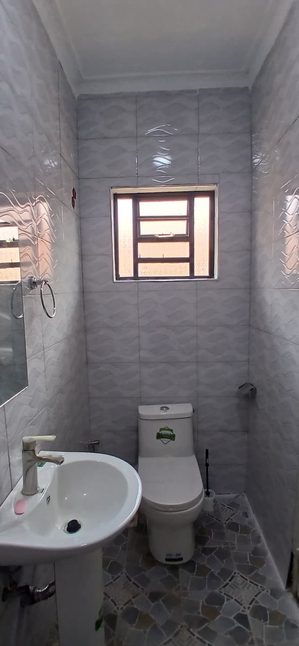 KENYATTA RD-3 BEDROOM