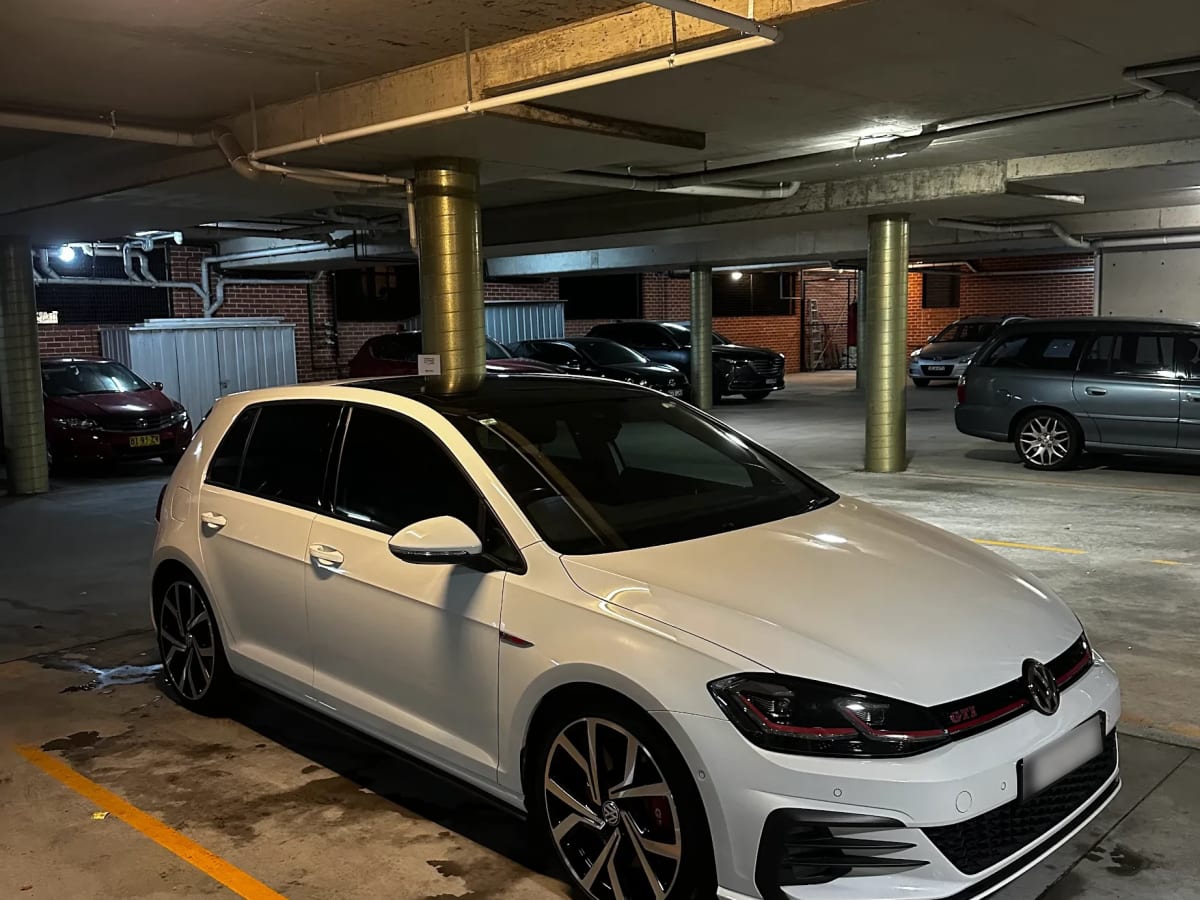 Volkswagen Golf GTI — Full Detail — photo 1