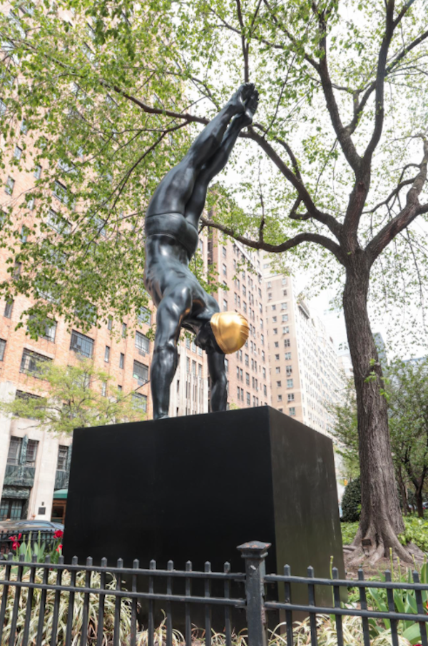 ssx2673　フランクリンミント 馬上のカウボーイ ブロンズ像 置物 Chicago Gallery News | Swimmers Take Up Residence on Michgan Ave