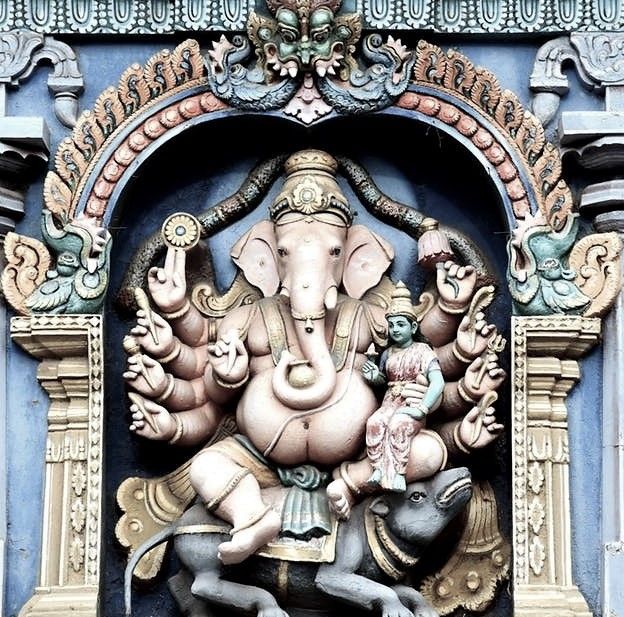 हनुमान मंदिर temple image