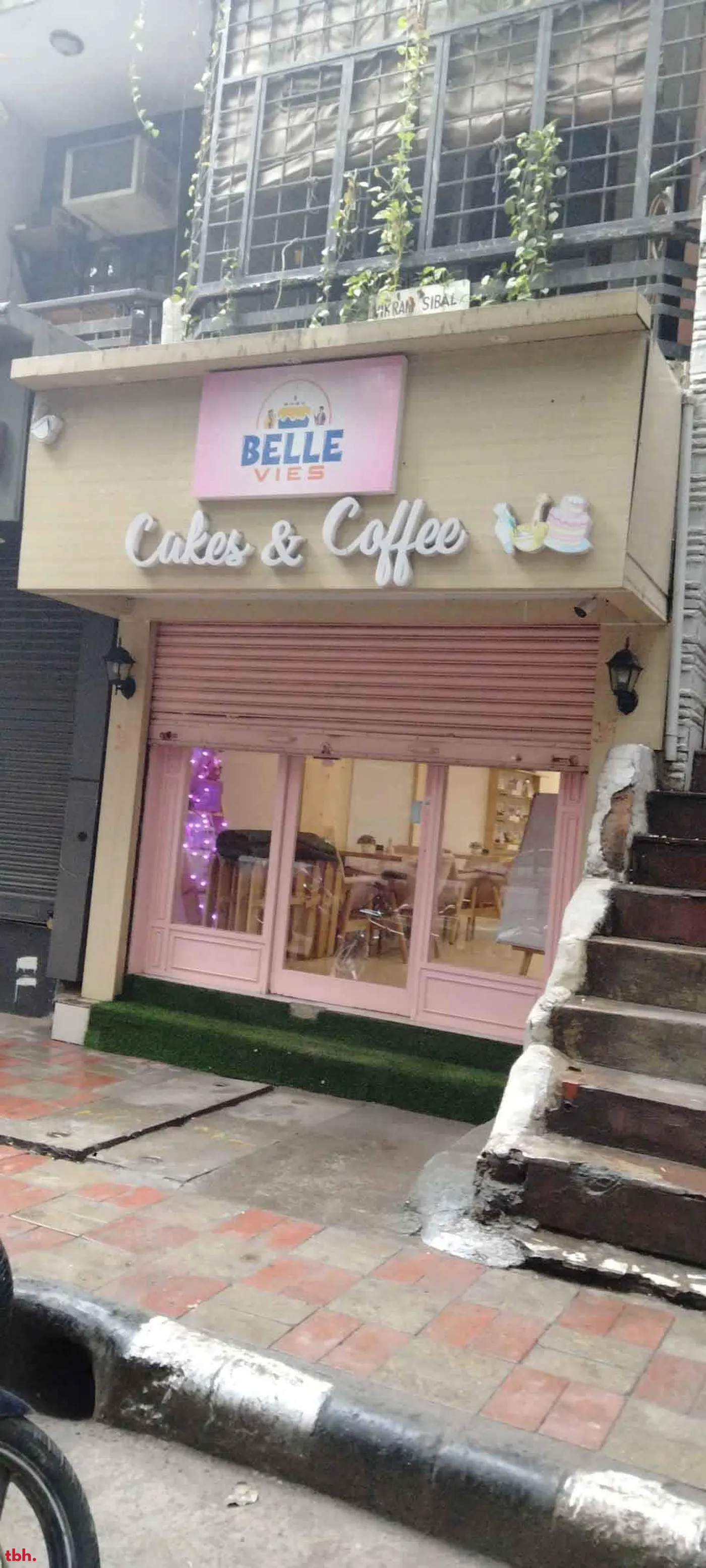 Belle Vies Cafe & Bakery outlet image