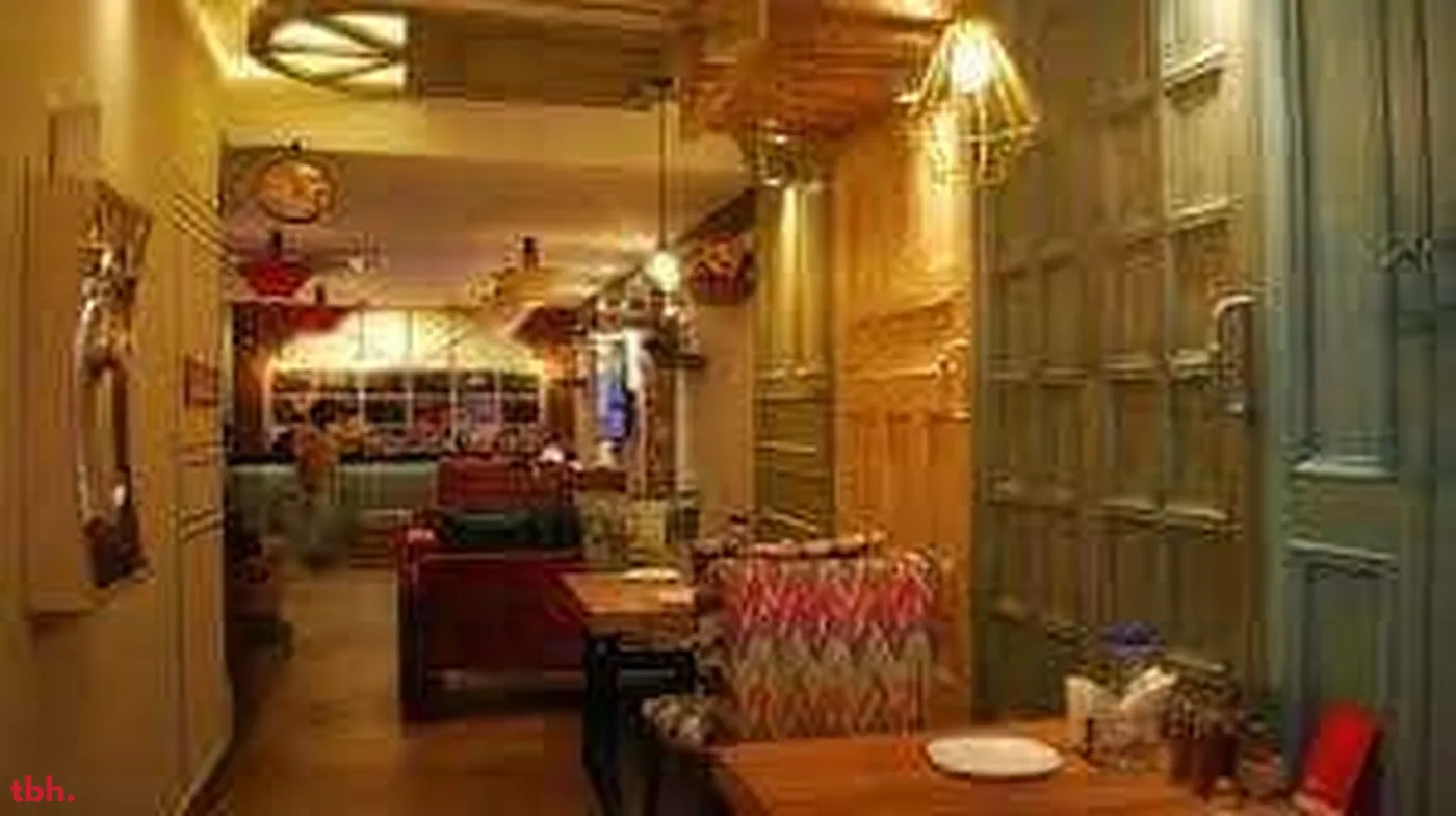 Backbenchers Outlet Image