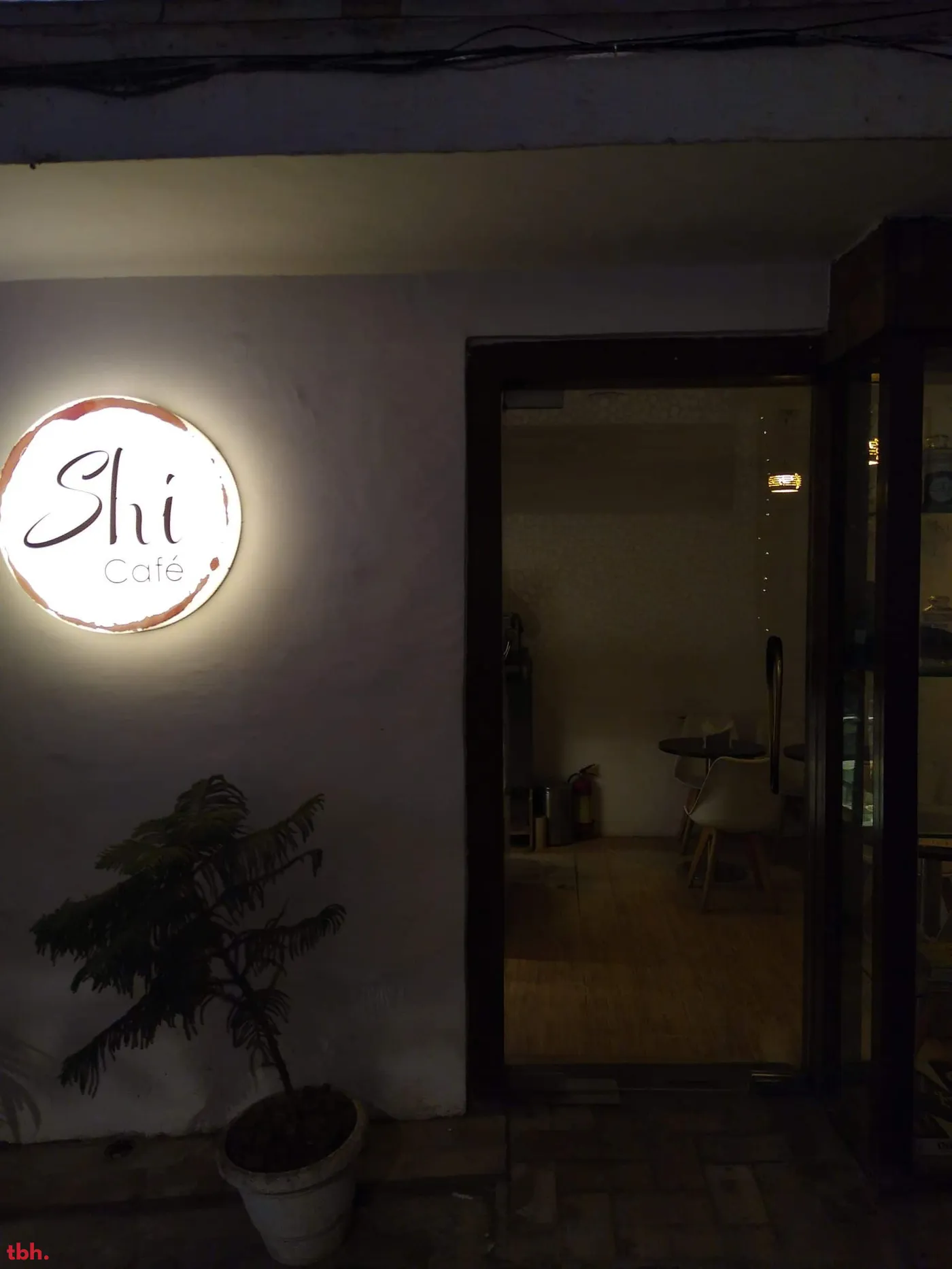 Shi Cafe Outlet Image