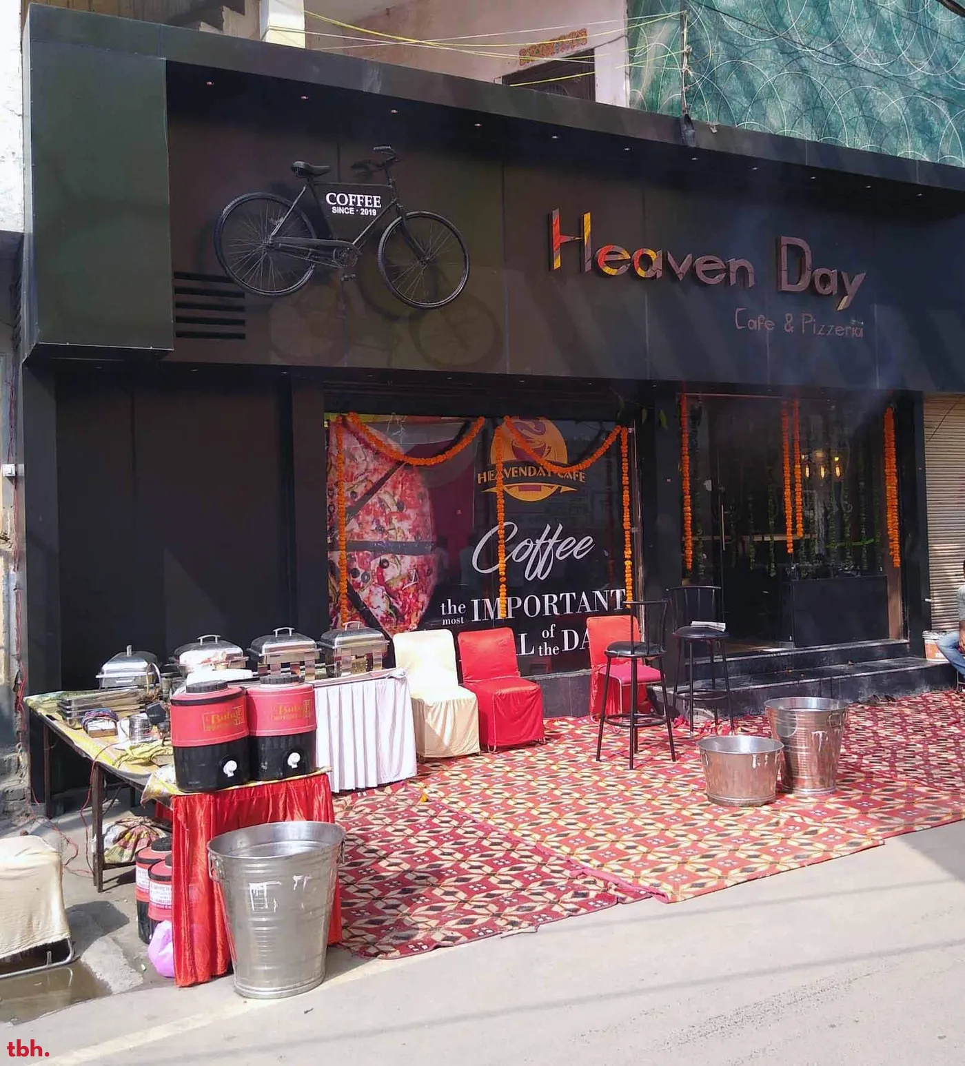 Heaven Day Cafe outlet image