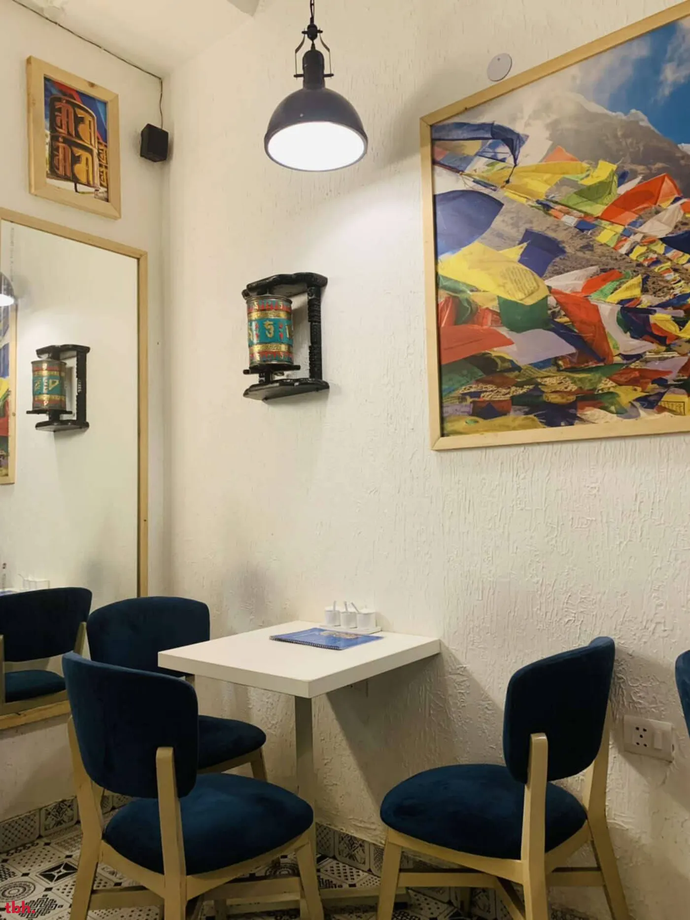 Cafe Lhasa House Outlet Image