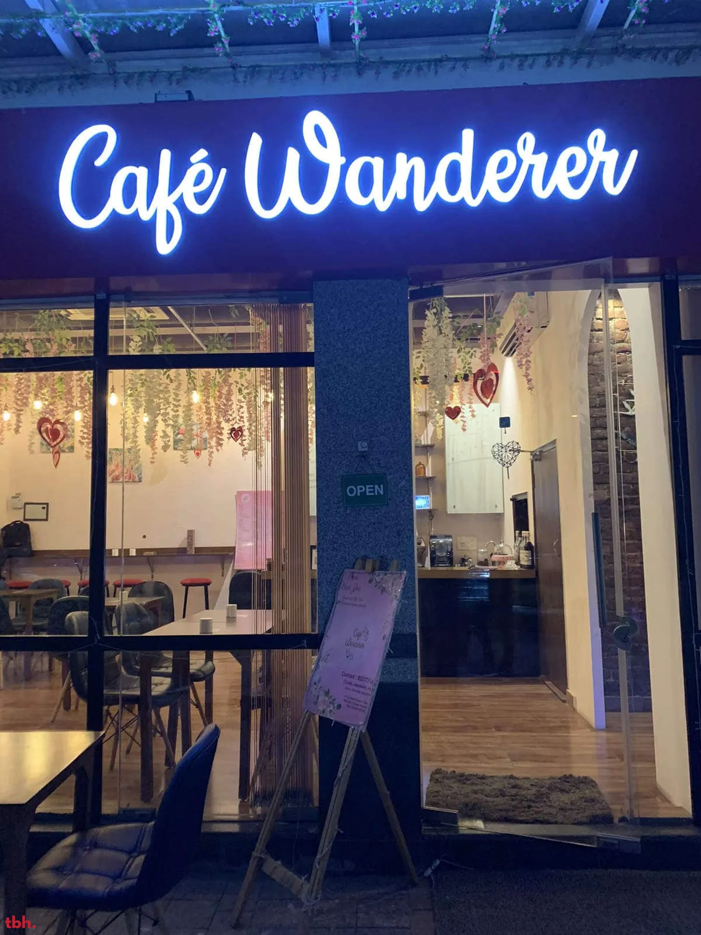 Cafe Wanderer Outlet Image