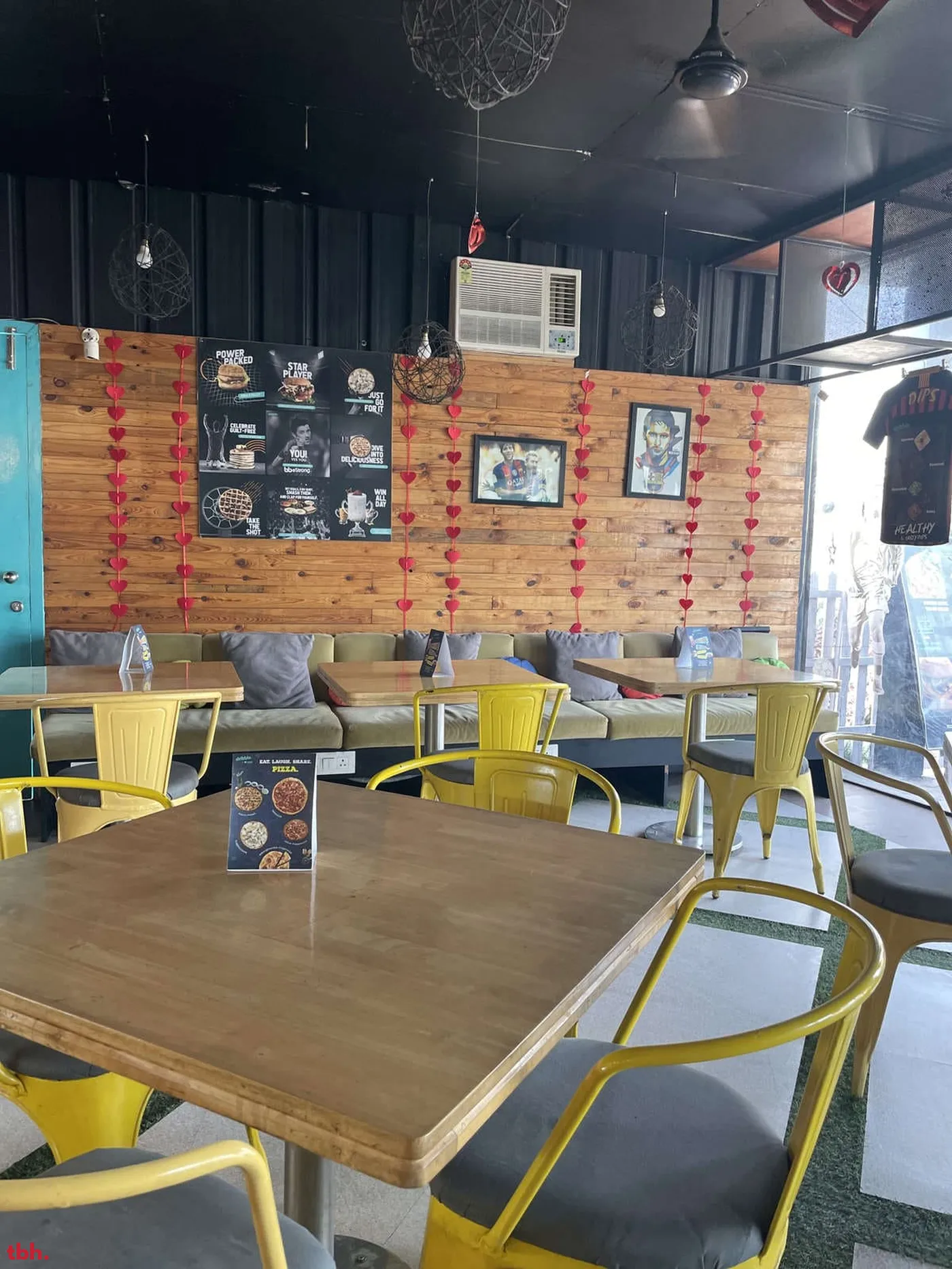 Dribble Outlet Image