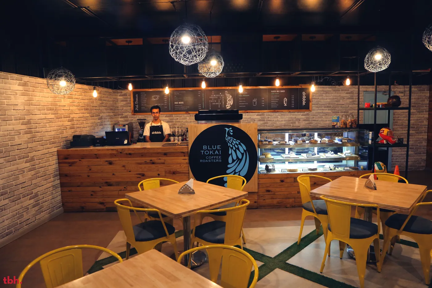 Dribble Outlet Image