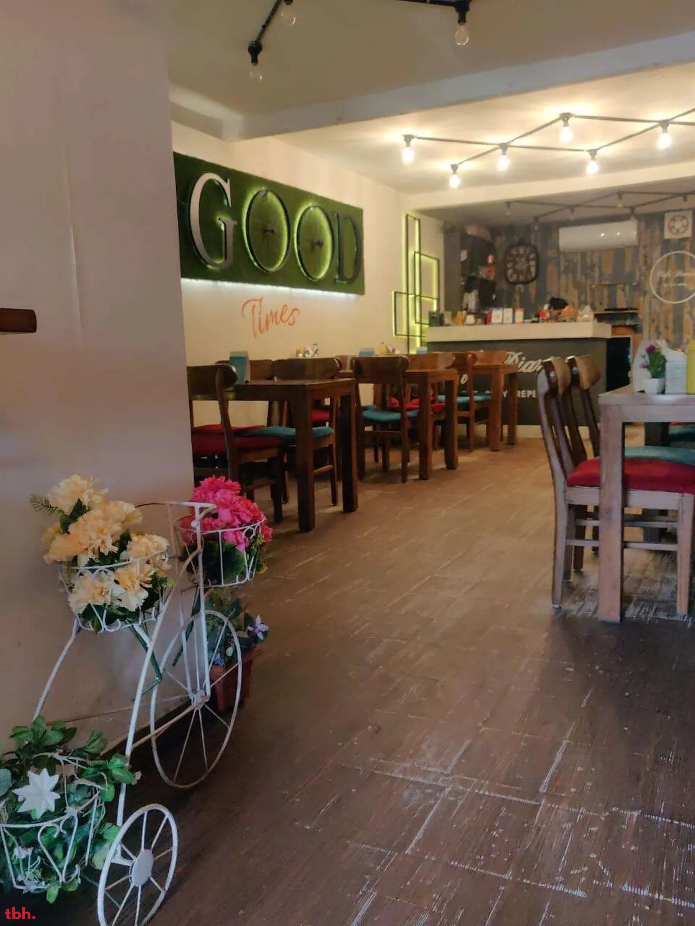 Cafe Diaries Outlet Image