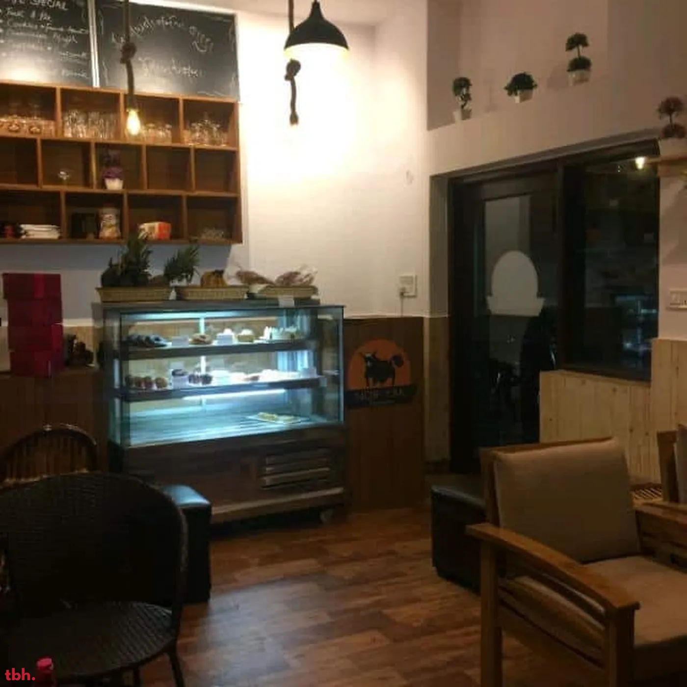 Nor Yak Cafe & Restro Outlet Image