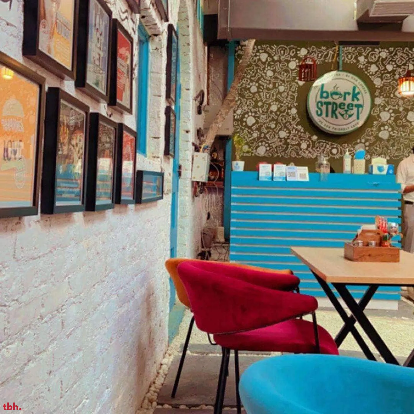 Bark Street Outlet Image