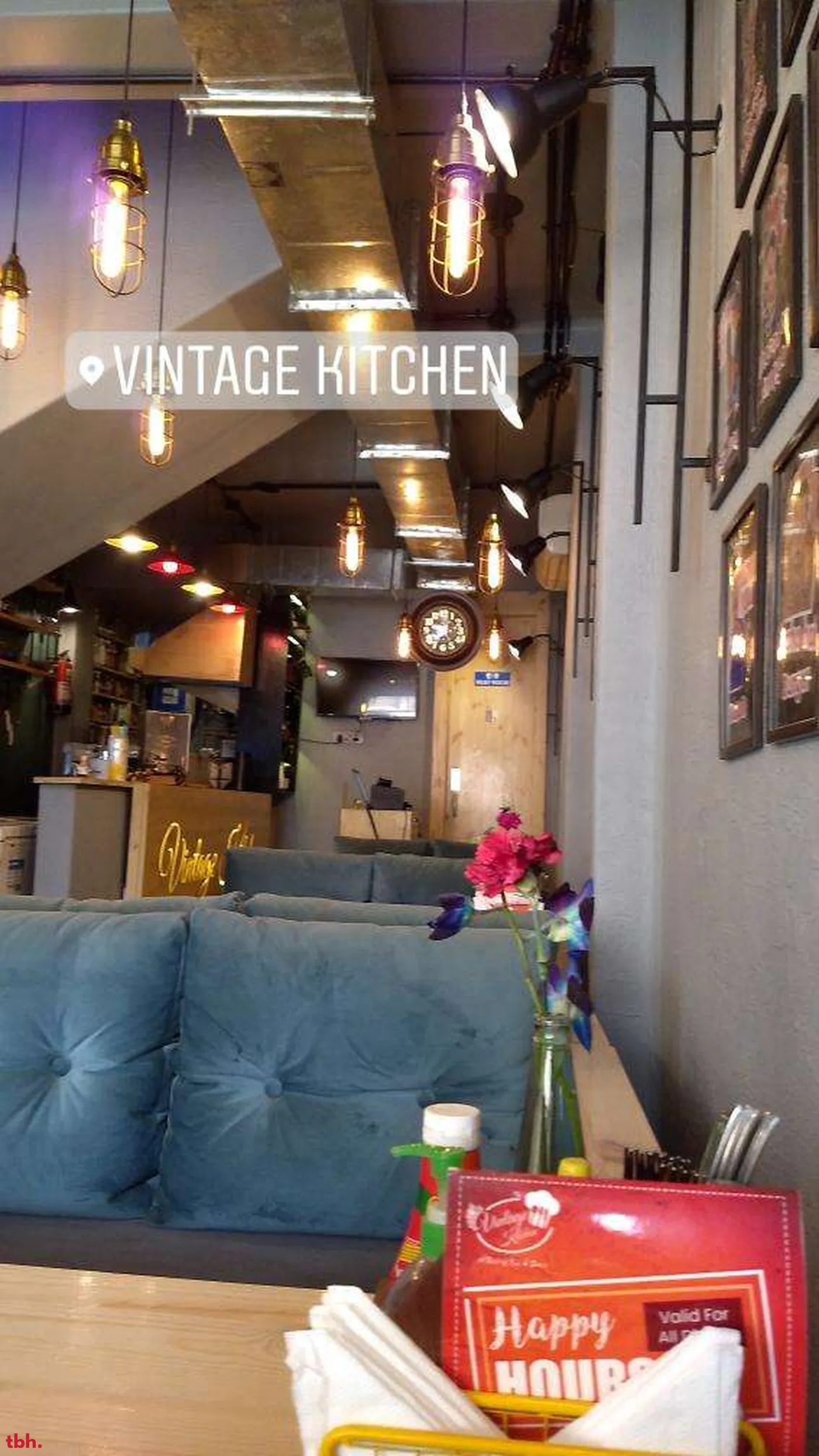 Vintage Kitchen Outlet Image