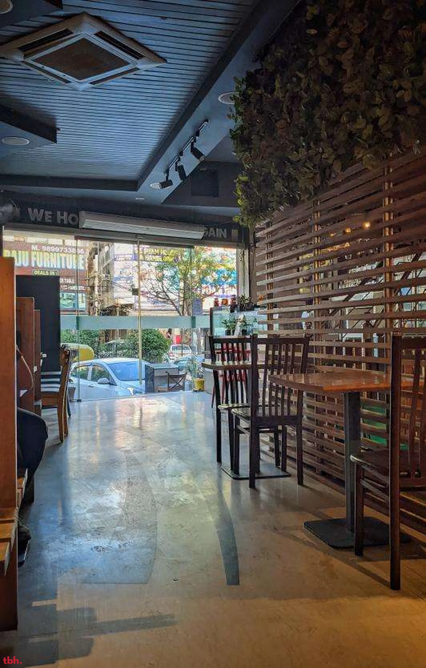 Cafe Canteen Outlet Image