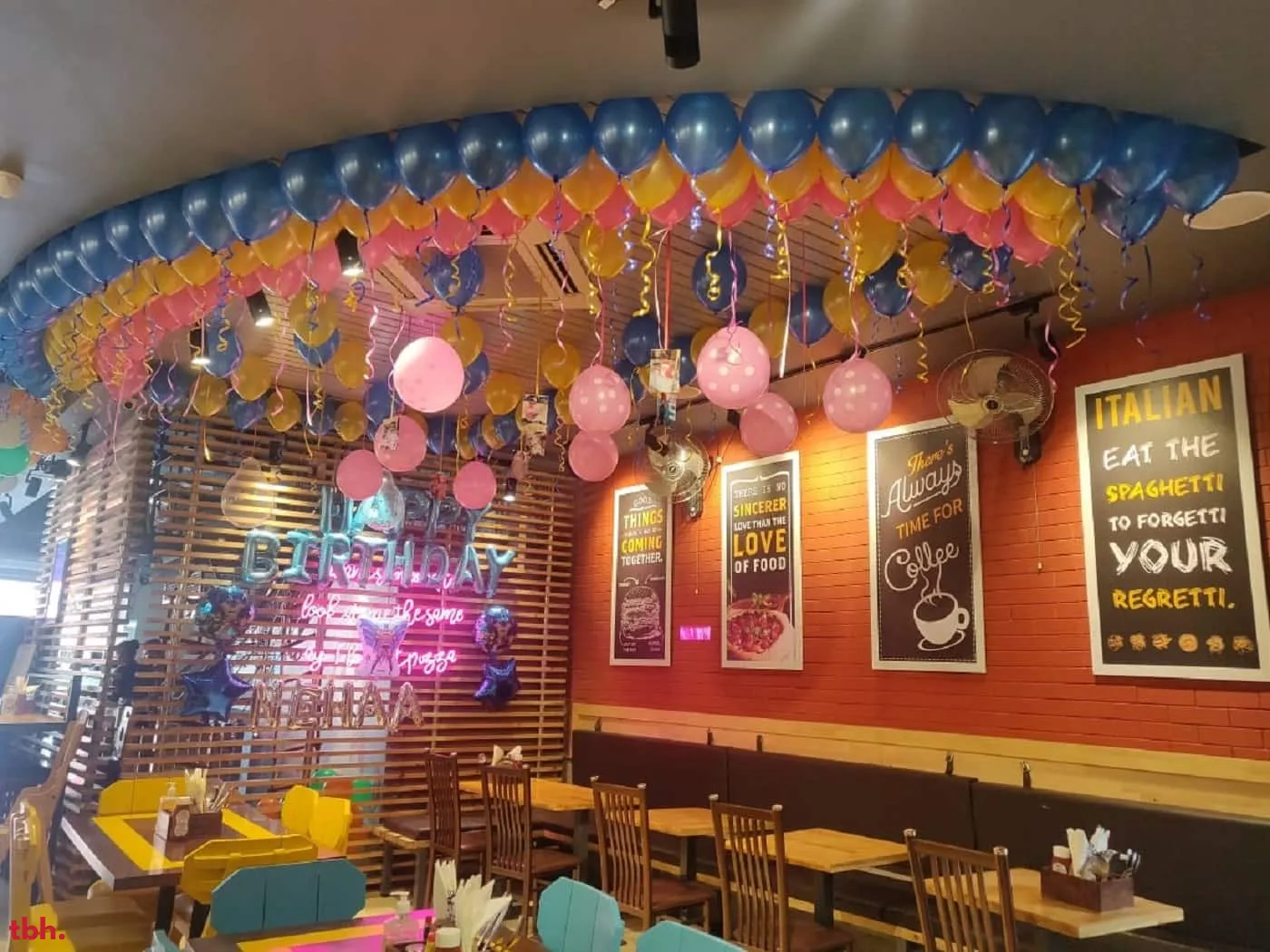 Cafe Canteen Outlet Image