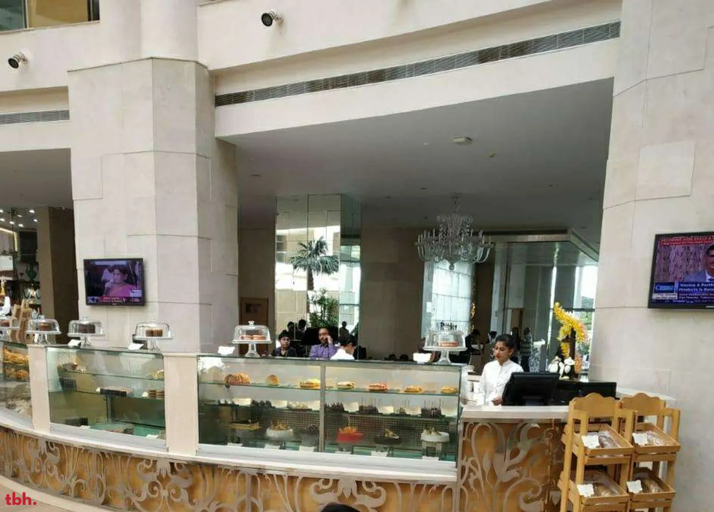 Atrium The Tea Lounge - Raddison Blu Dwarka Outlet Image