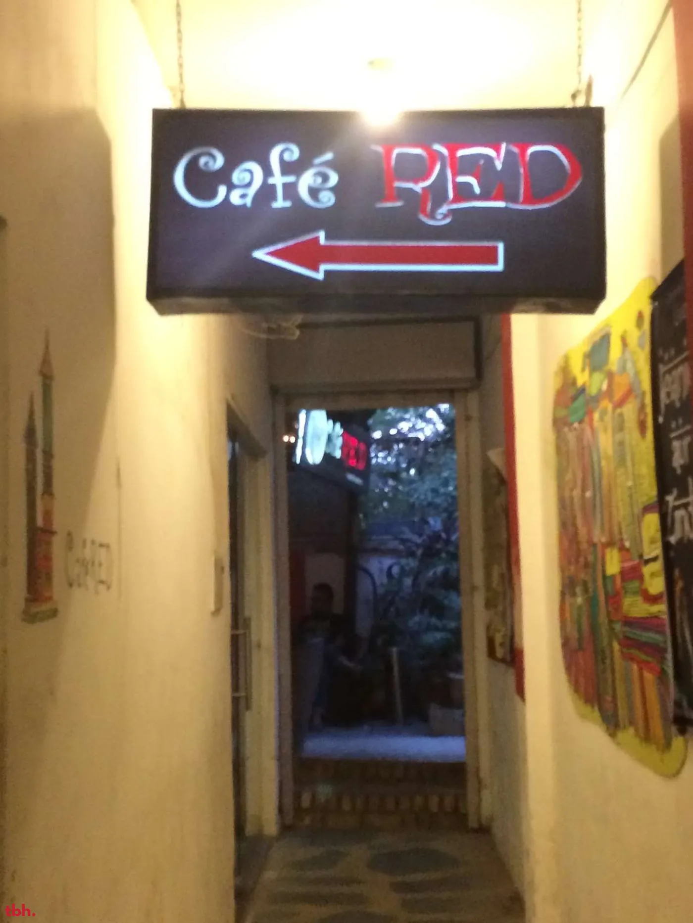 Cafe Red Outlet Image