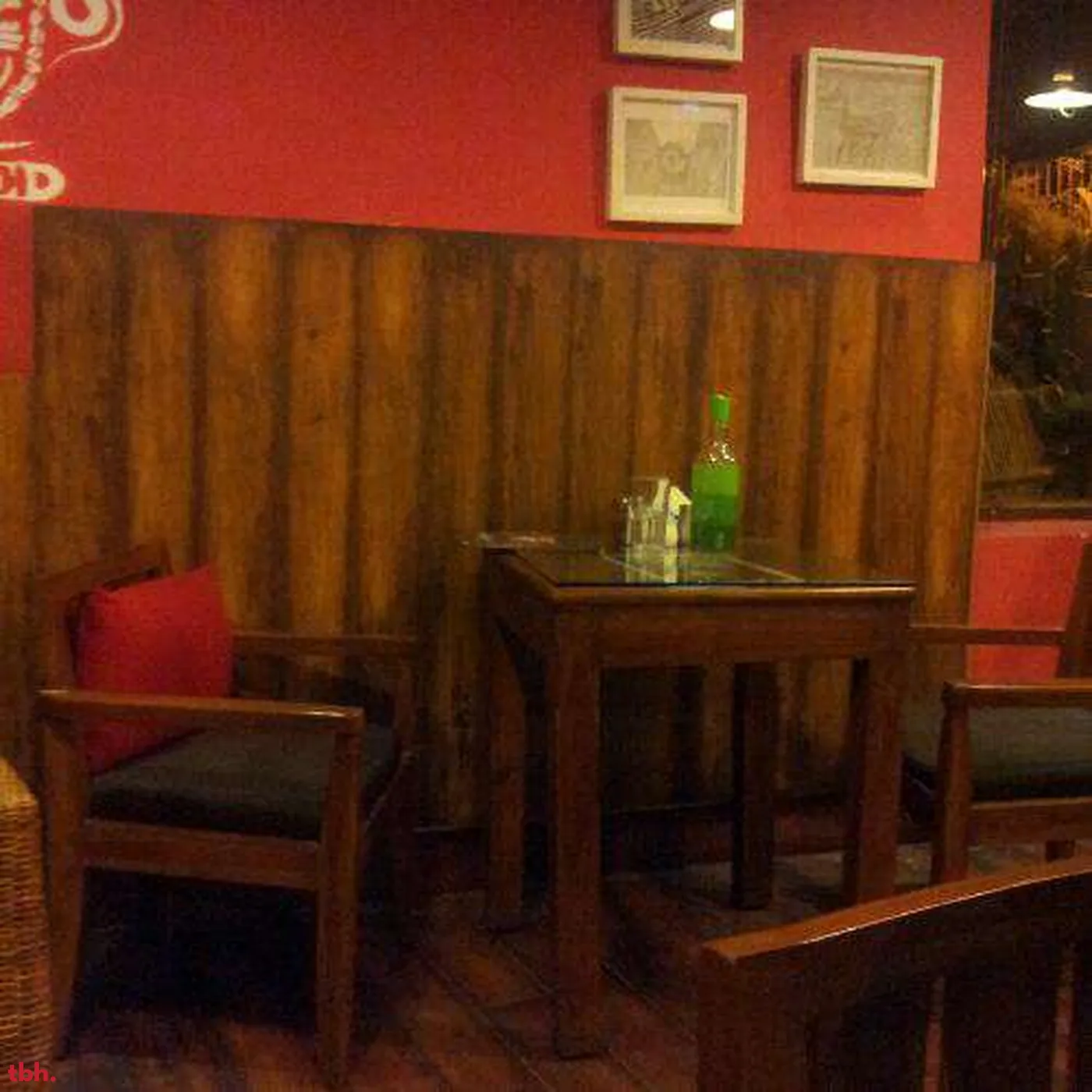 Cafe Red Outlet Image