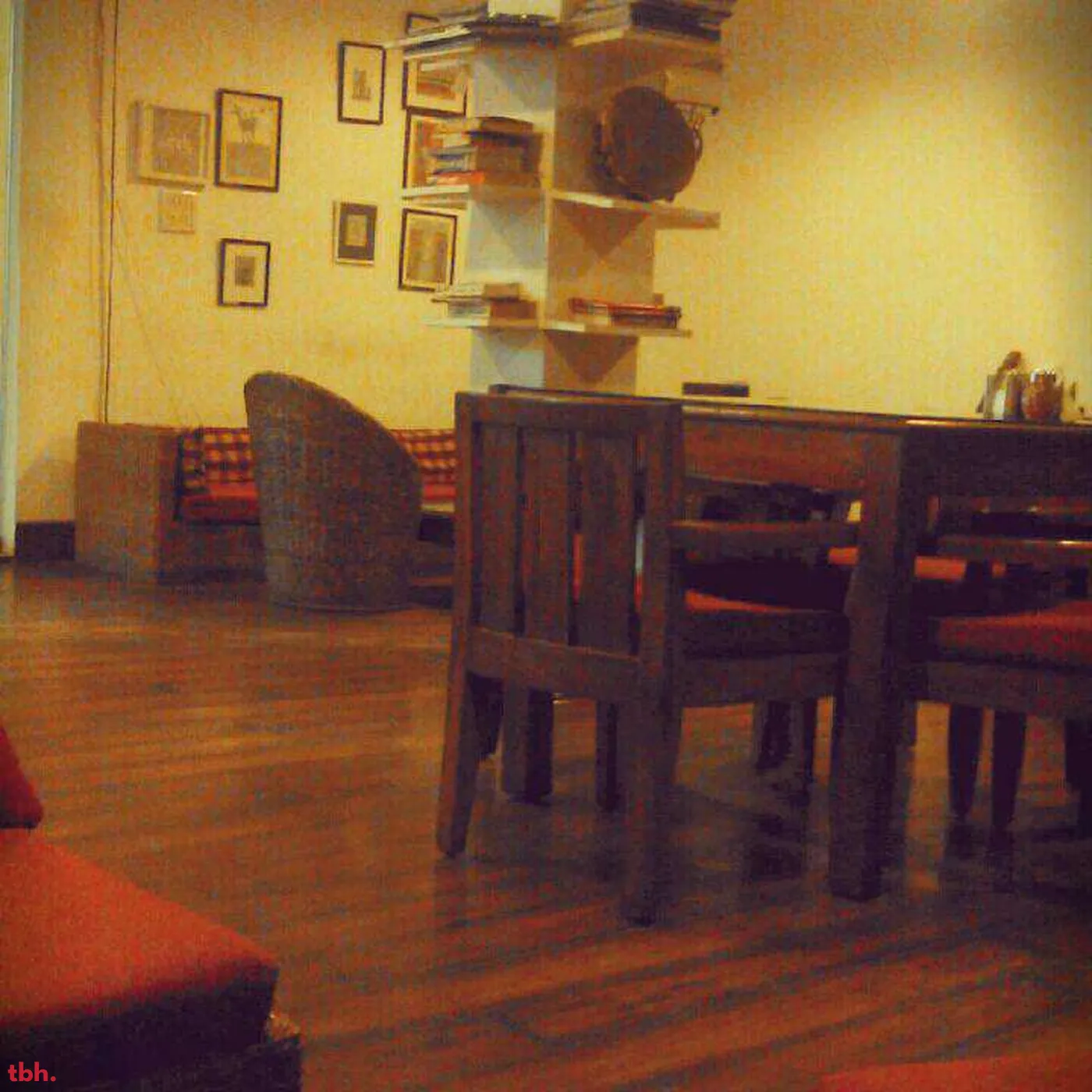 Cafe Red Outlet Image