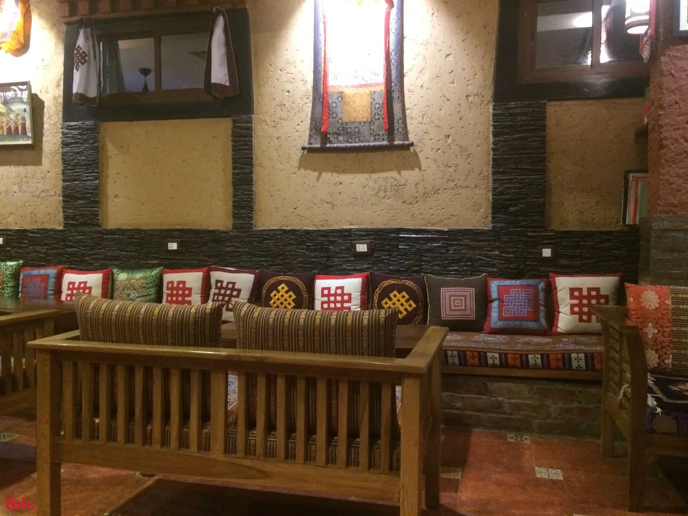 Kham Coffee House Outlet Image