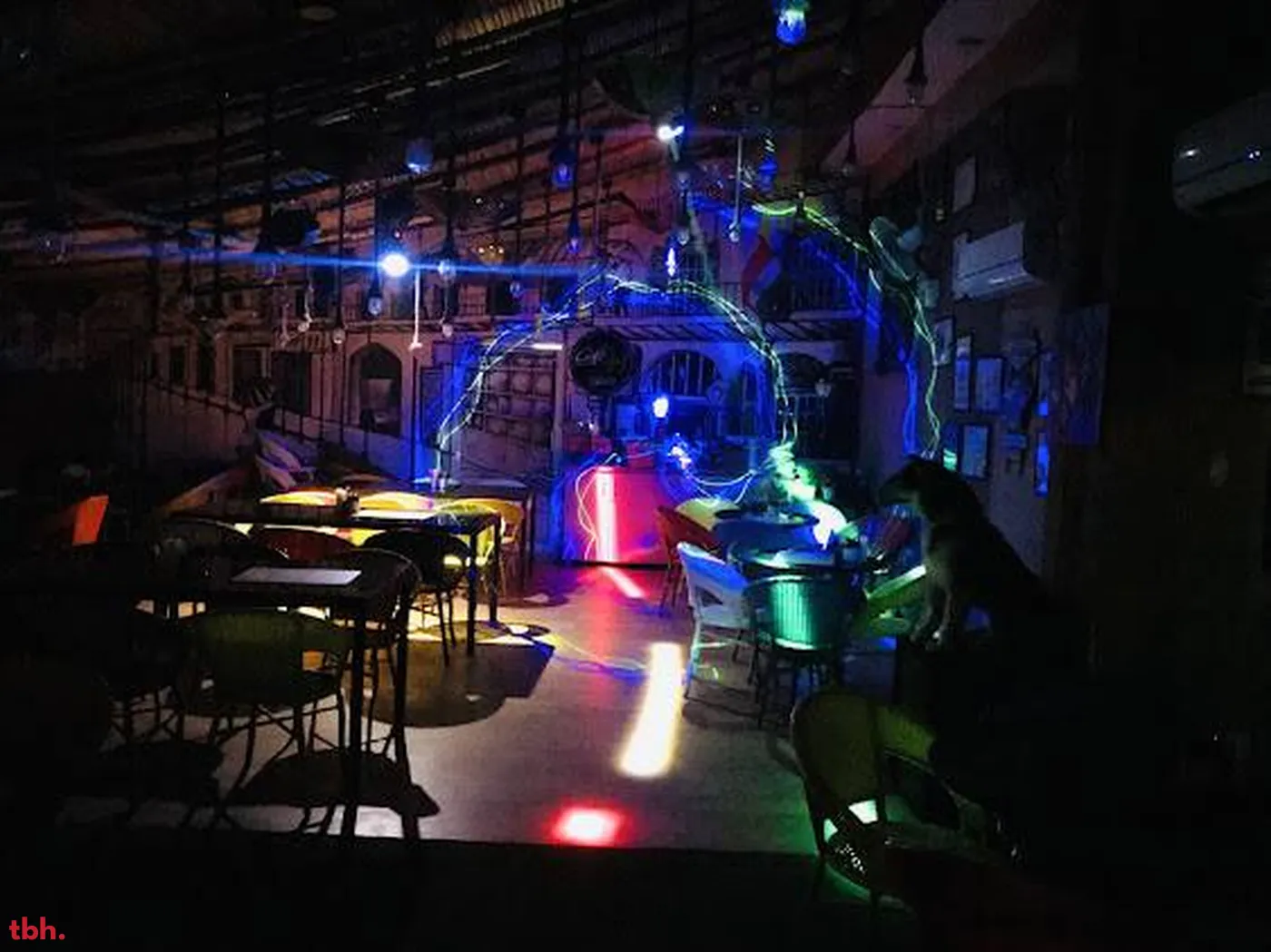 Cafe 99 Outlet Image