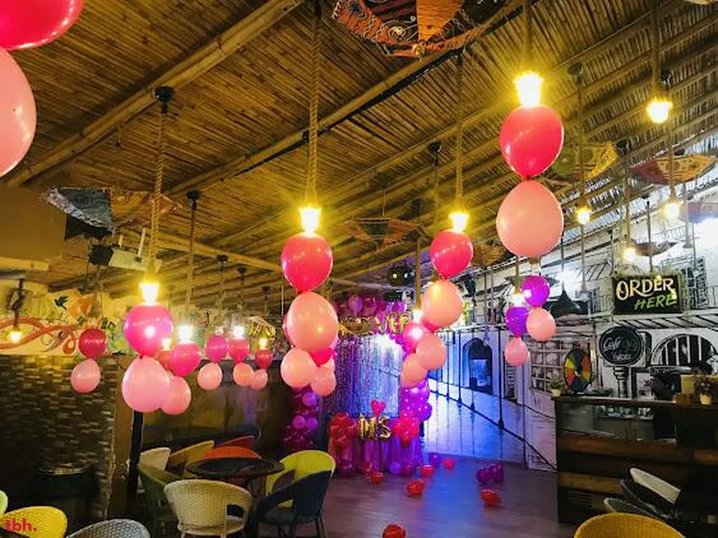 Cafe 99 Outlet Image