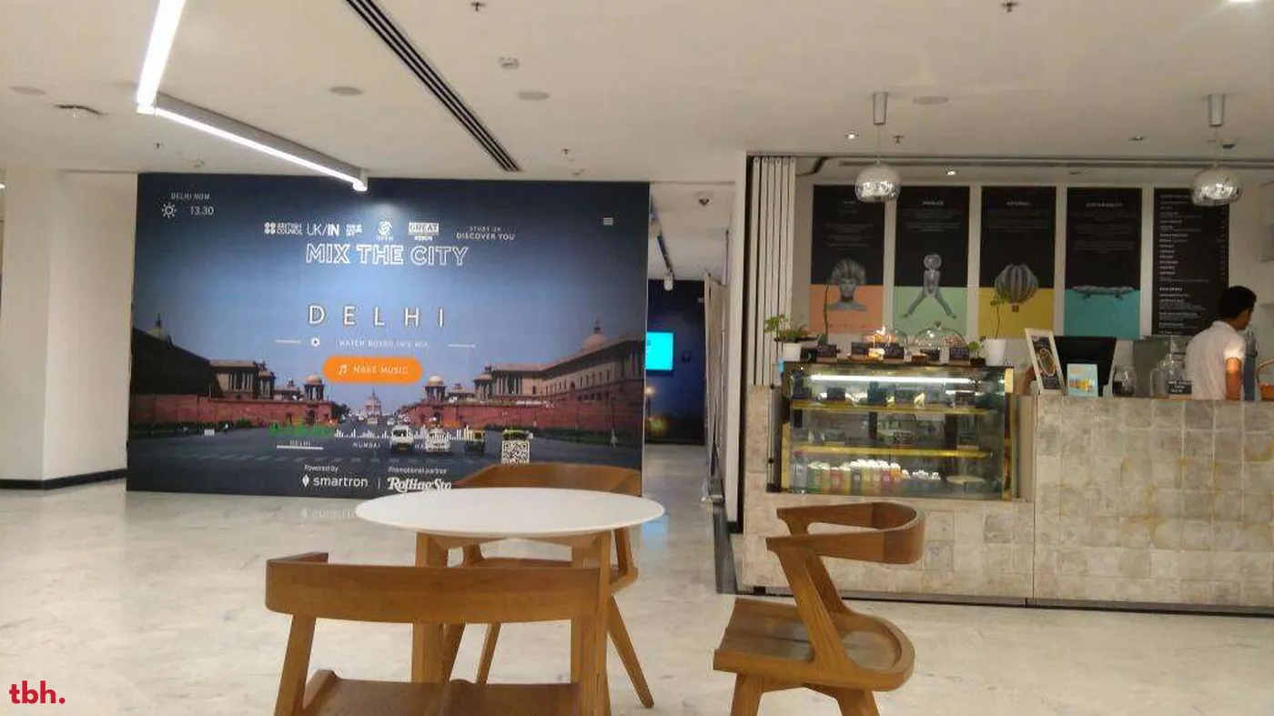 Caara Cafe Outlet Image