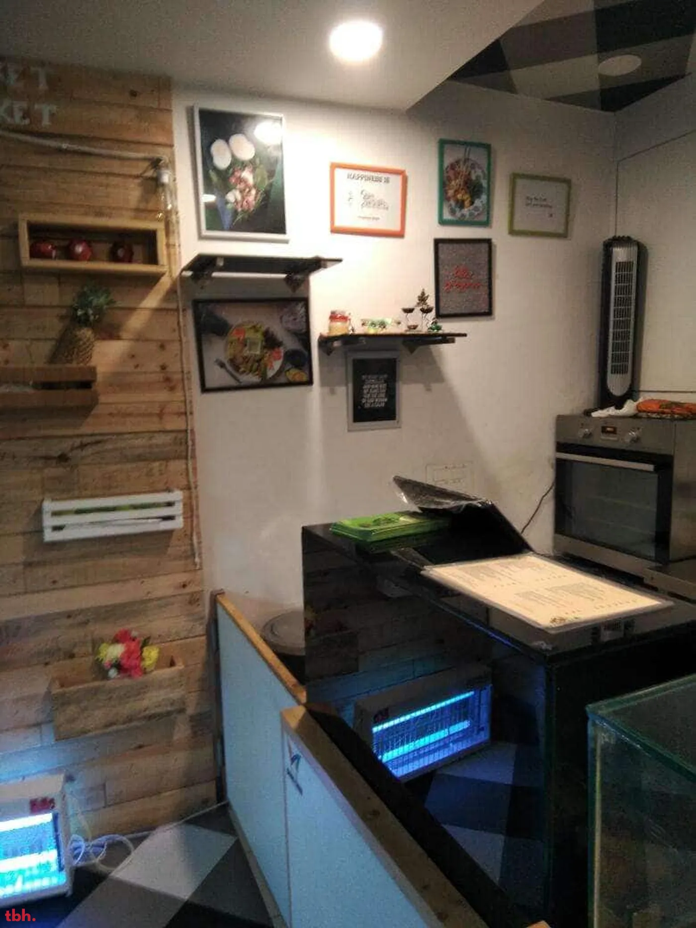 The Salad Story Outlet Image