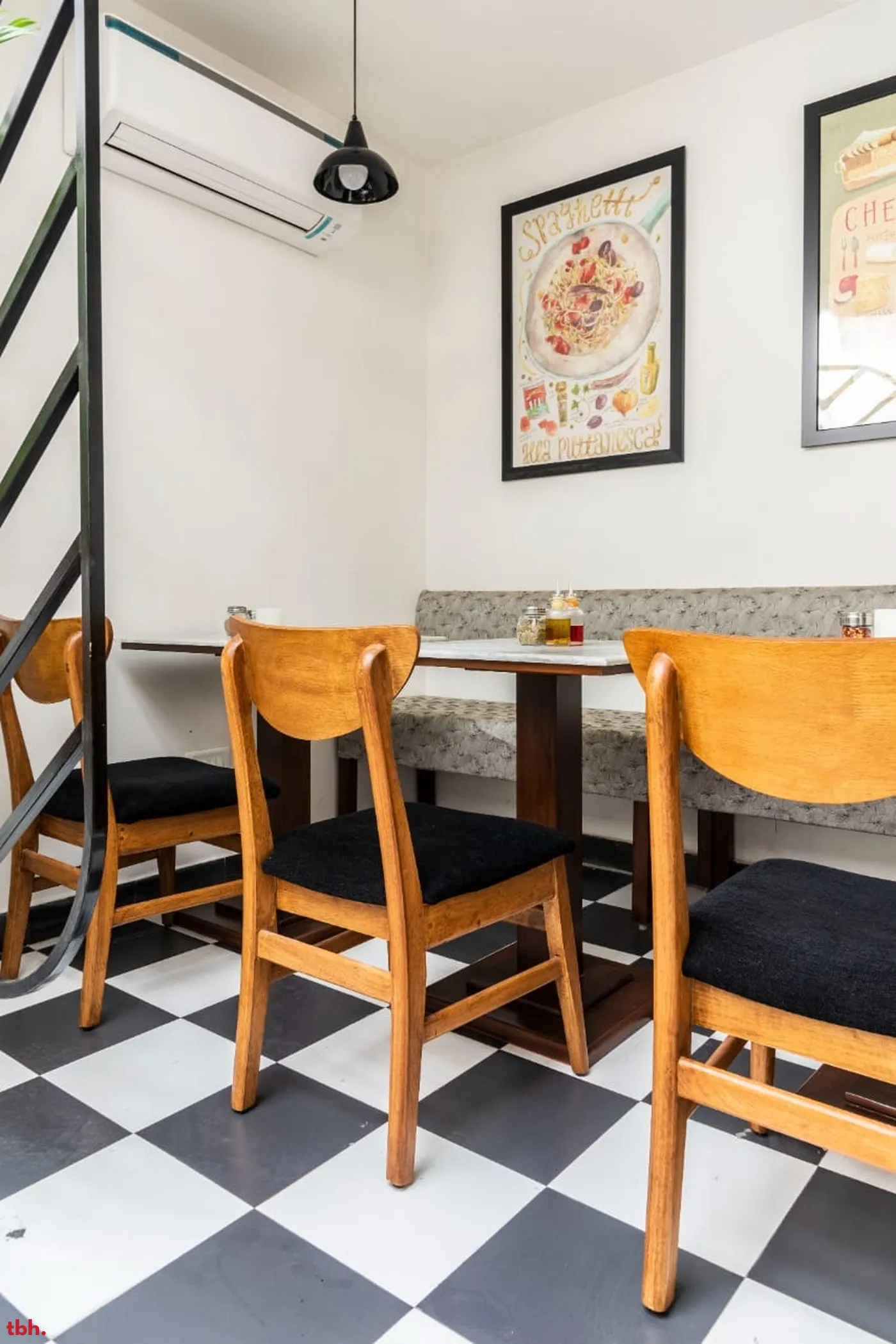 The Deli Outlet Image