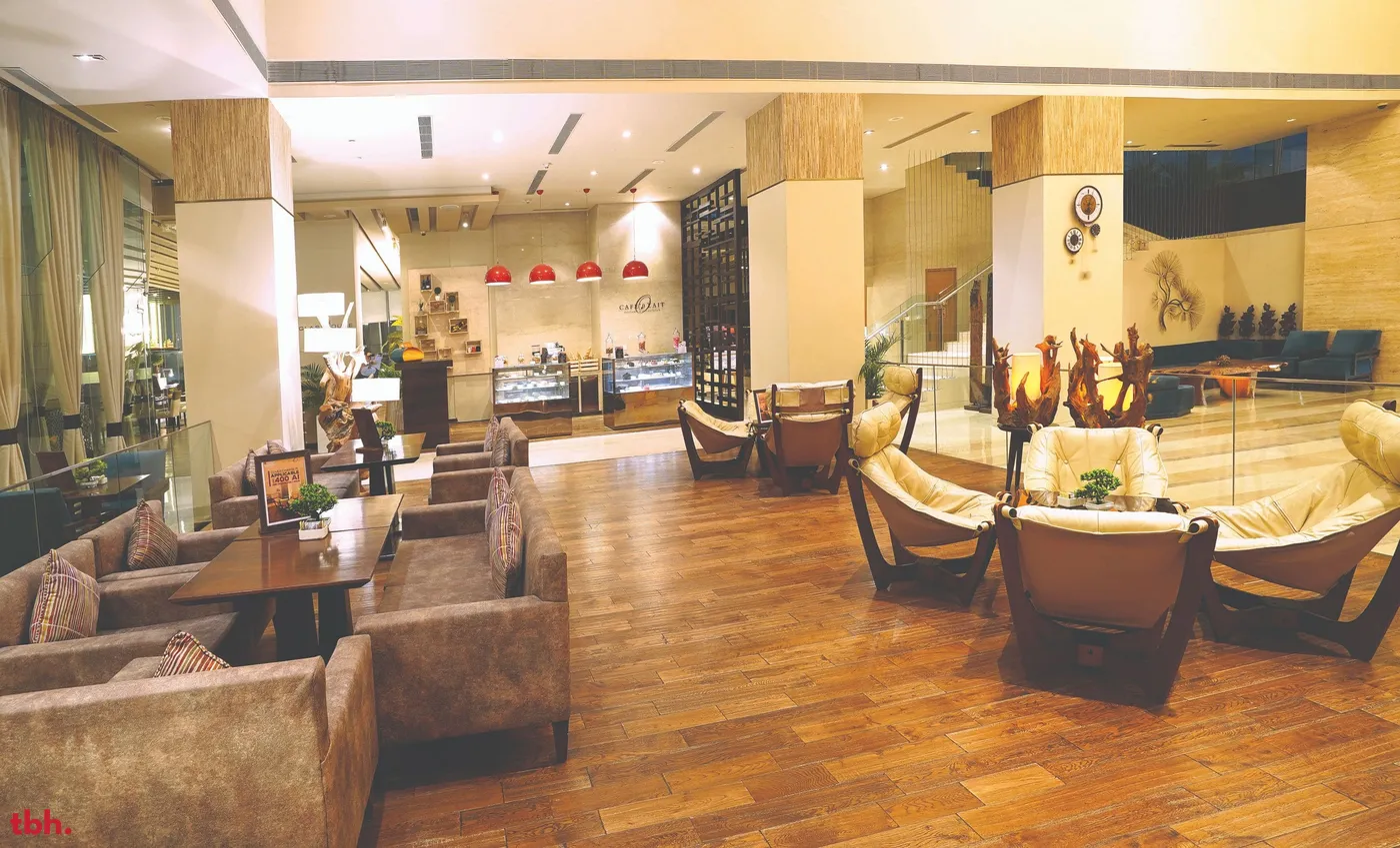 Cafe O'Lait - Double Tree by Hilton outlet image