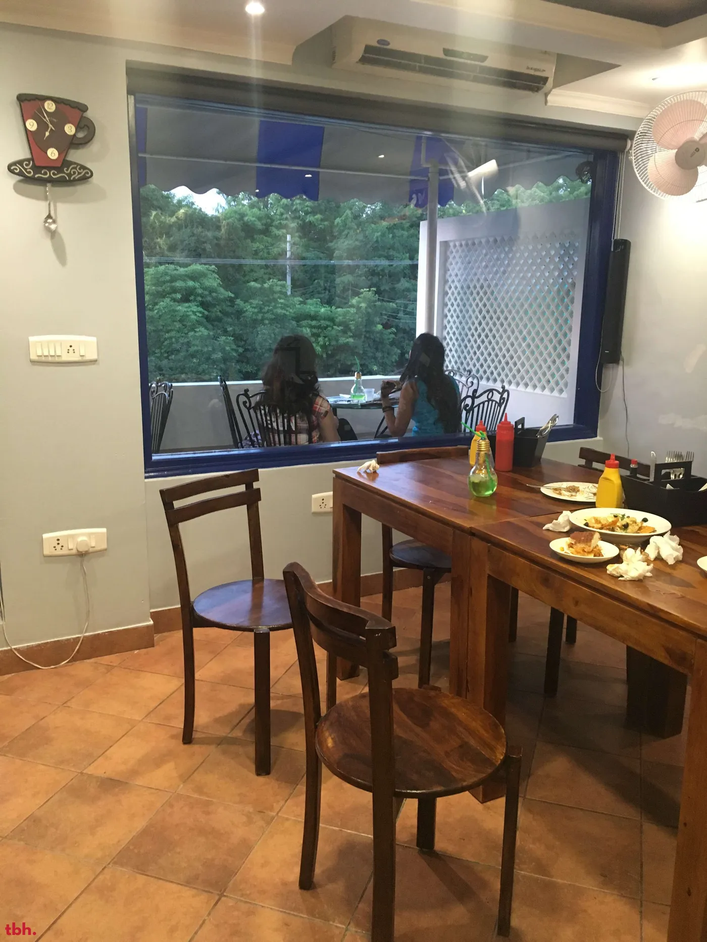 Delicate Delights Outlet Image