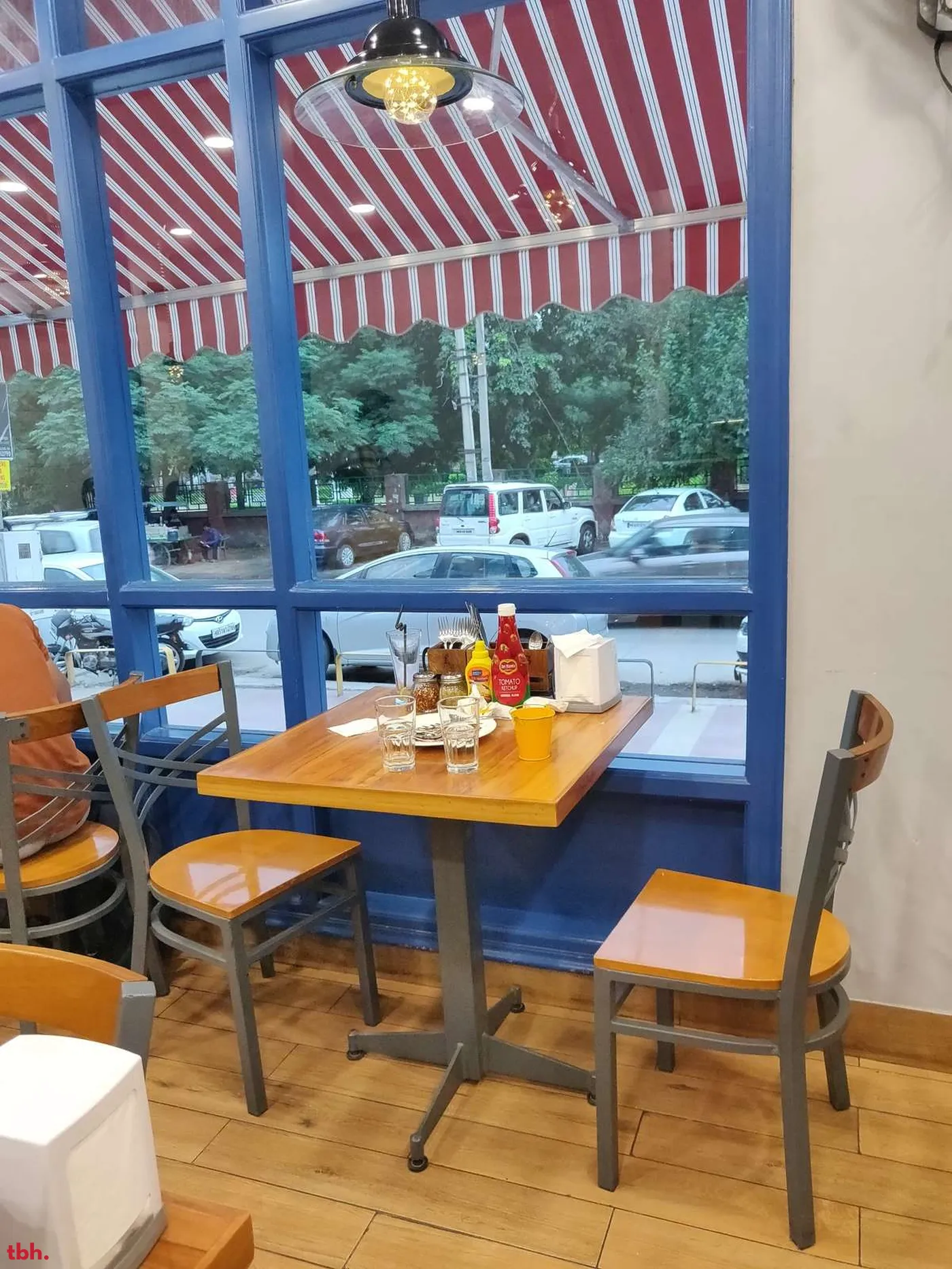 Delicate Delights Outlet Image