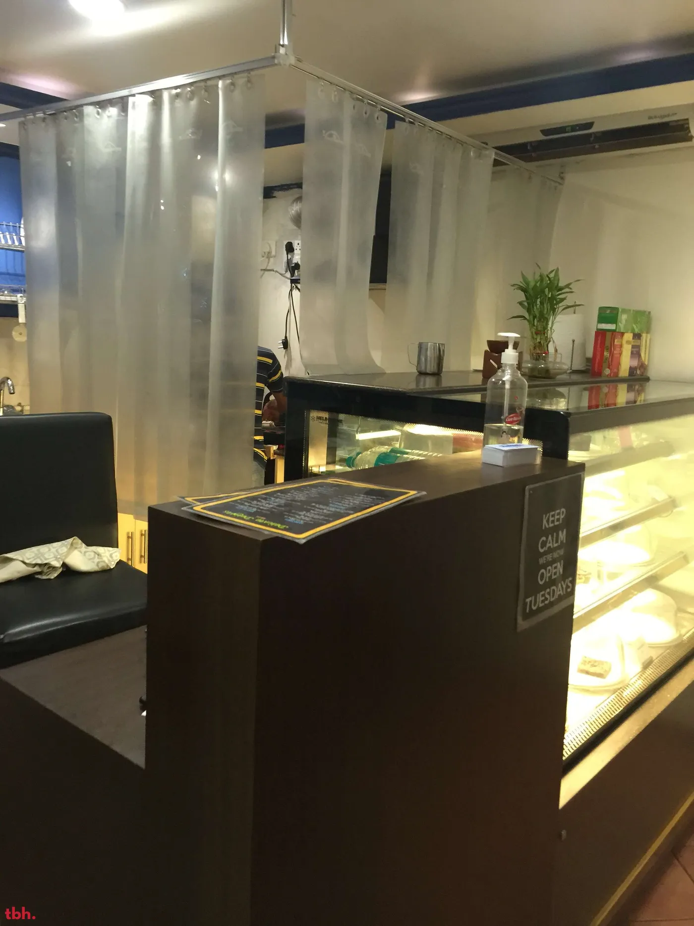 Delicate Delights Outlet Image