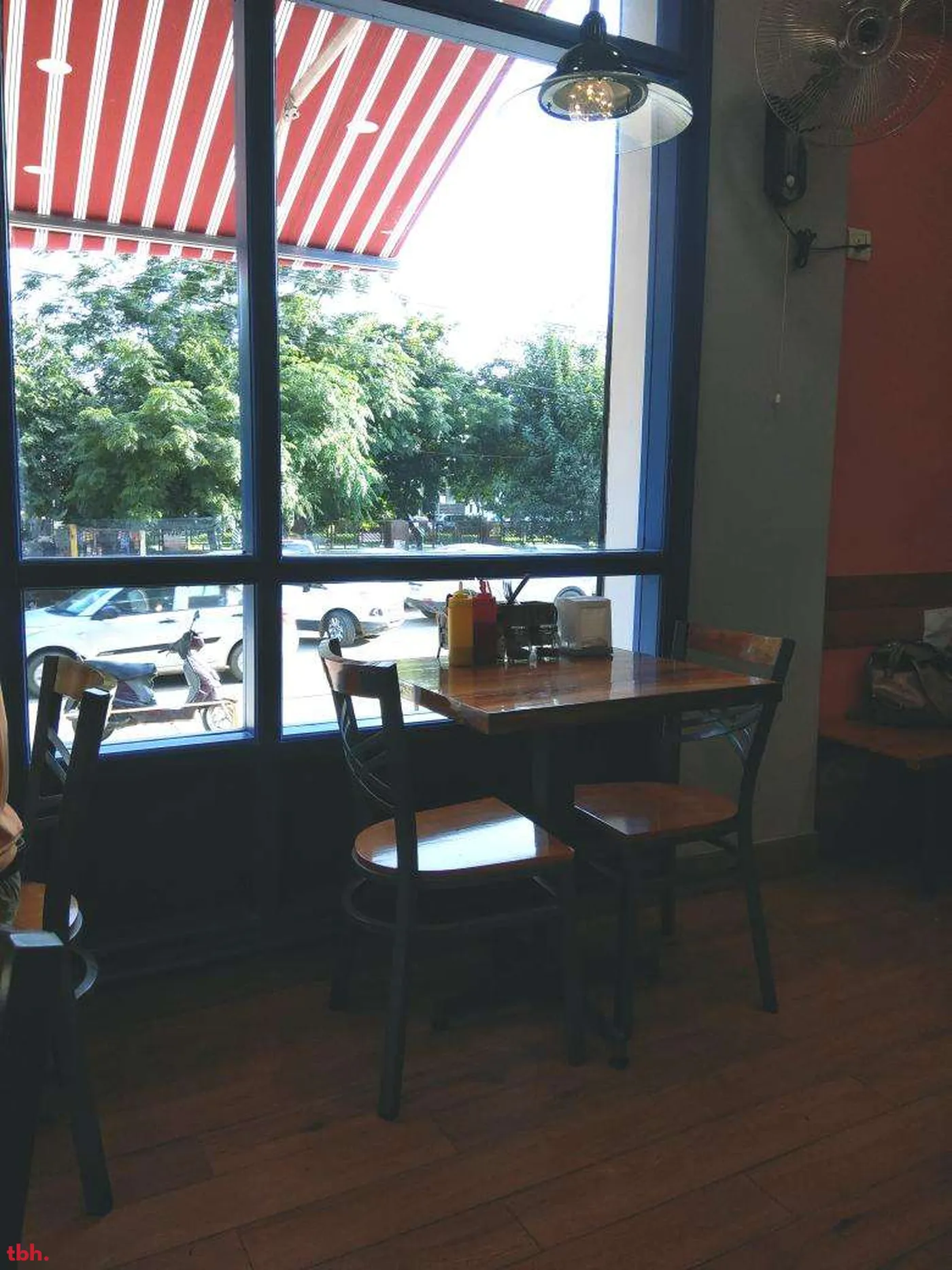 Delicate Delights Outlet Image