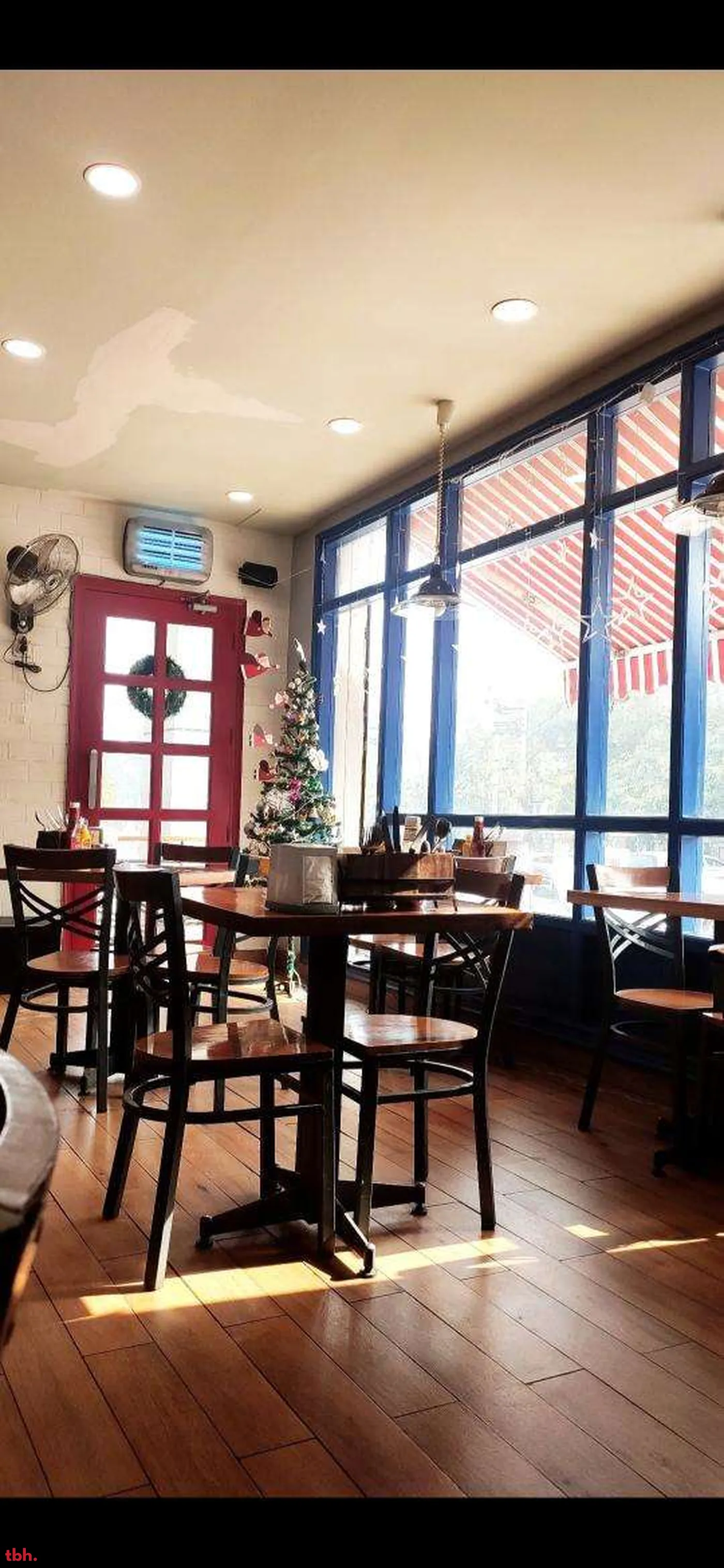 Delicate Delights Outlet Image