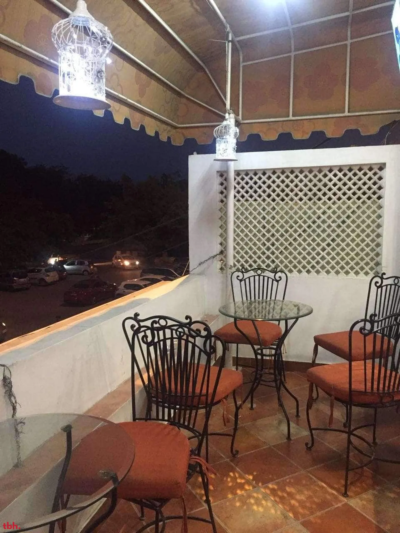 Delicate Delights Outlet Image