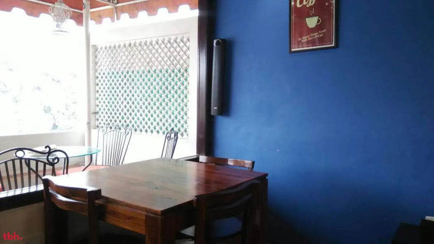 Delicate Delights Outlet Image